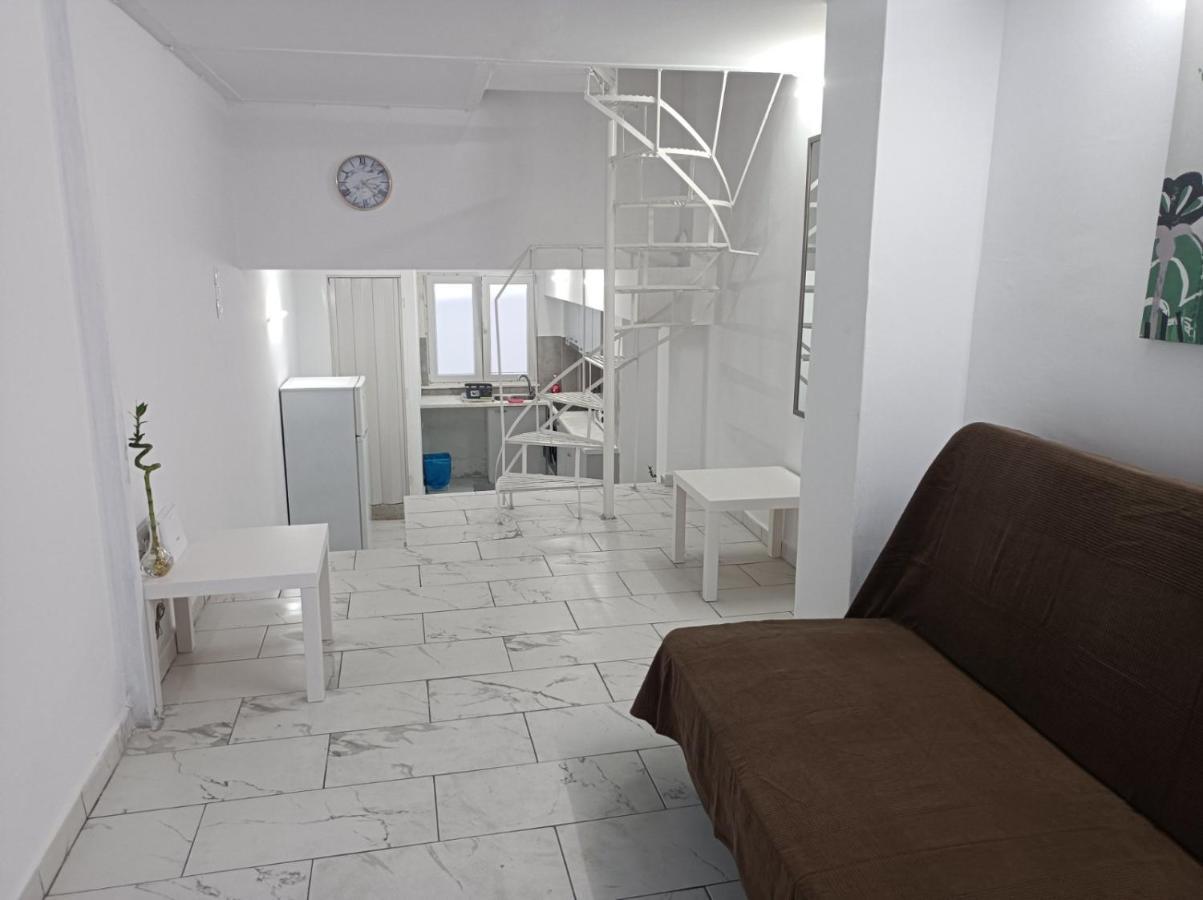 אתונה Apartment Dipla מראה חיצוני תמונה
